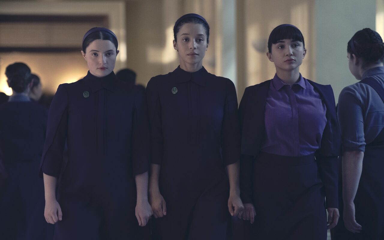 ‘The Testaments’ Finale: Elisabeth Moss, Creator on Agnes’ Huge Twist, Daisy Parentage Theories and What’s Planned for Season 2