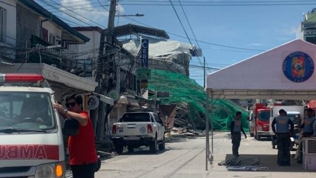 Dizon: Over 20 trapped in collapsed building in Angeles City