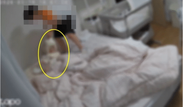 Newborn assaulted by 9-year-old while mom left the room for 3 minutes