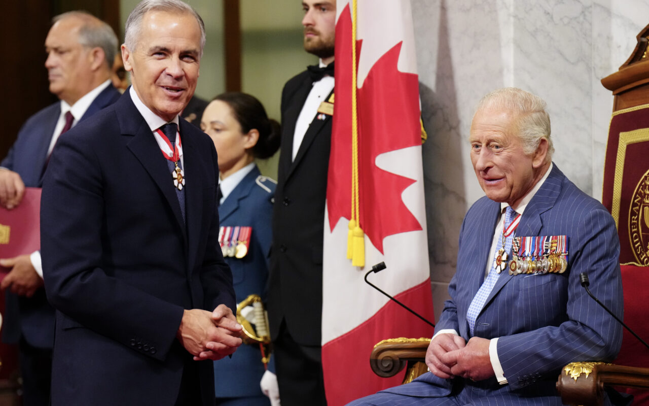 Cost of bringing a King to read a throne speech likely close to $900,000