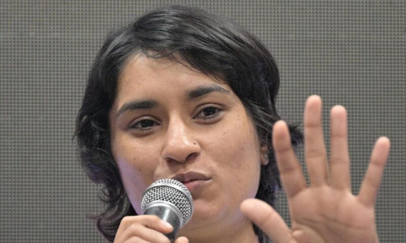 WFI moves Supreme Court against HC order allowing Vinesh Phogat to participate in Asian Games selection trials