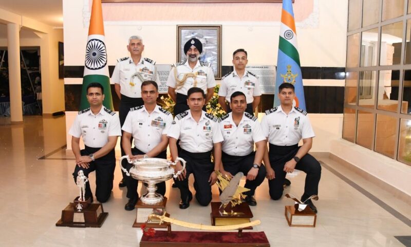 17 officers from three services graduate from Air Force Test Pilots School