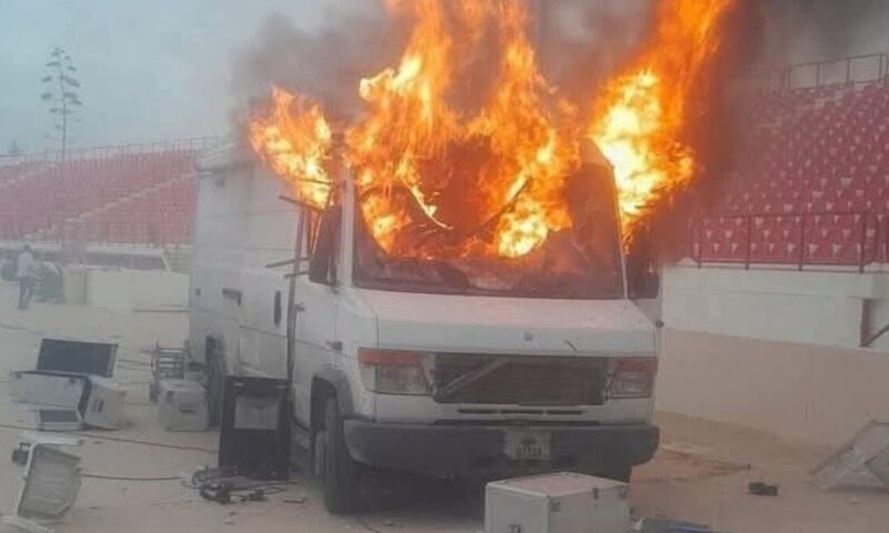 مقتل جندي وإصابة لاعبين.. أعمال عنف تحوّل مباراة بليبيا إلى فوضى