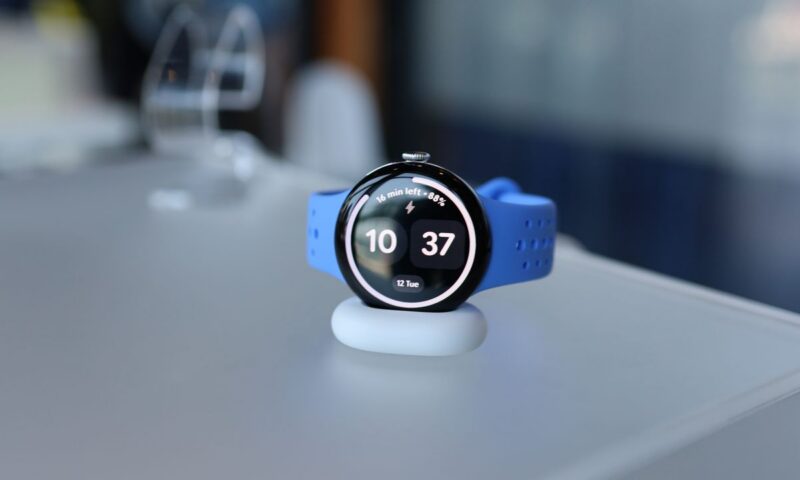 The 4.5-star-rated Google Pixel Watch just fell back to its Black Friday price on Amazon