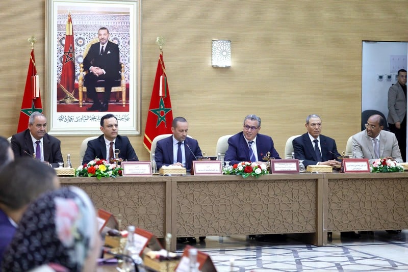 أخنوش يطلق المجموعة الصحية الترابية لتعزيز نجاعة الأداء في جهة العيون