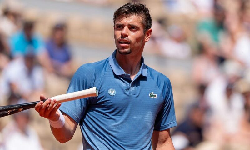 Tennis pro abruptly exits French Open mid-match for emergency bathroom break: ‘I need to go’
