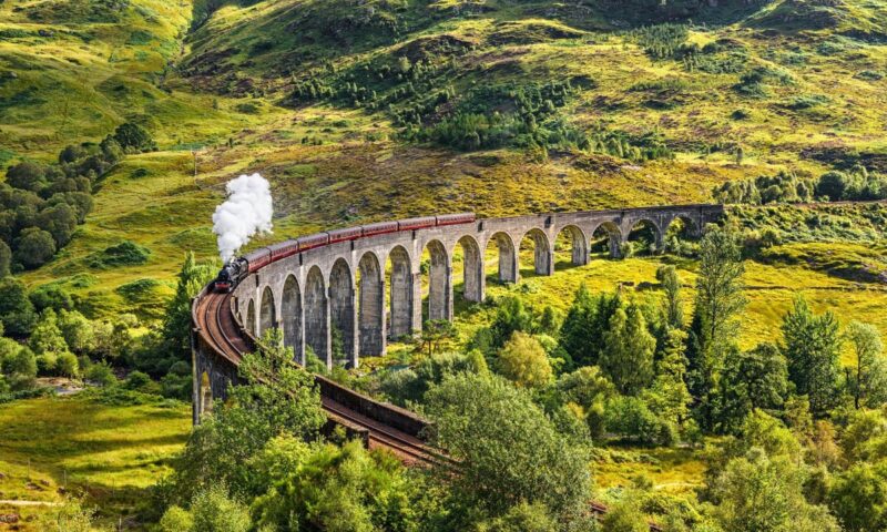 ‘Hogwarts Express’ Jacobite steam train fans still flock to Glenfinnan Viaduct despite indefinite suspension