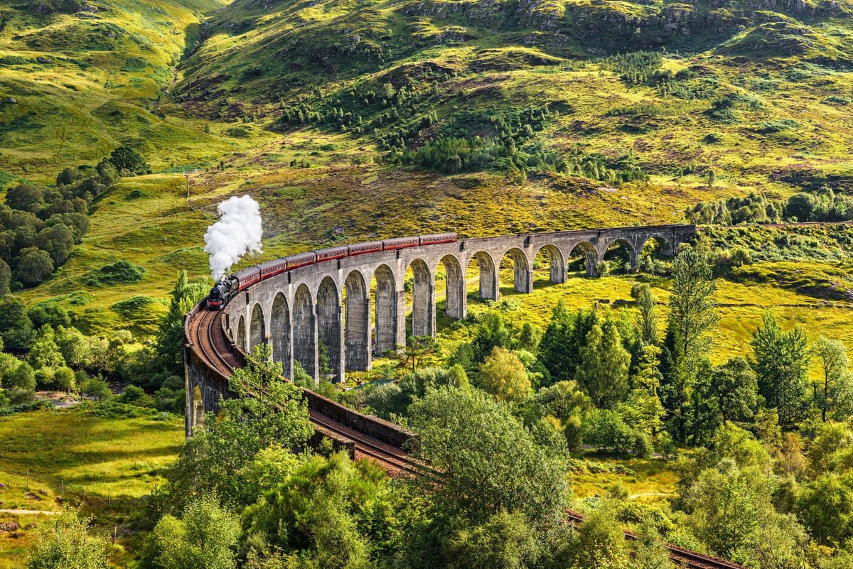 ‘Hogwarts Express’ Jacobite steam train fans still flock to Glenfinnan Viaduct despite indefinite suspension