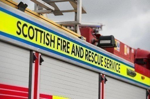 Pentland Hills wildfire: Firefighters battle blaze in Pentland Hills near Edinburgh
