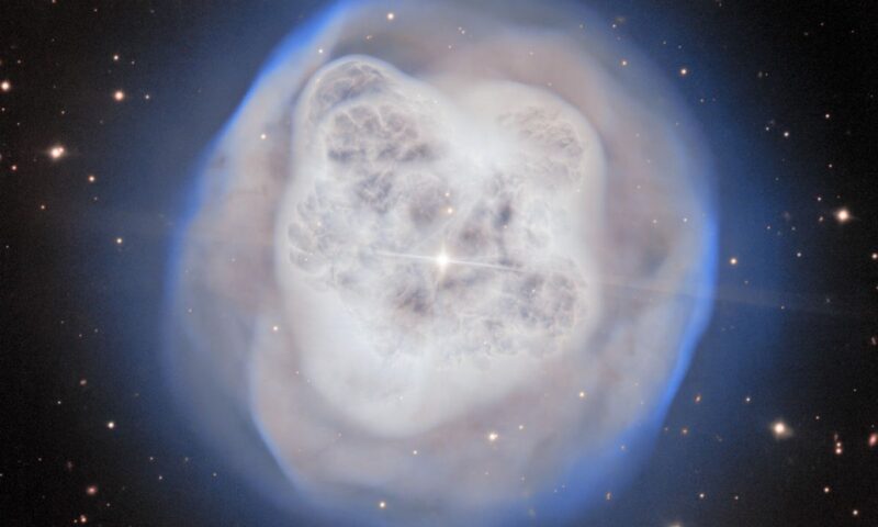 Cosmic crystal ball reveals an ancient dying star | Space photo of the day for May 22, 2026