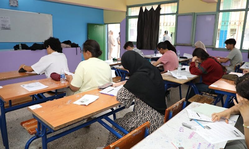 اقتراب امتحانات البكالوريا يعيد النقاش حول الضغط الأسري على التلاميذ