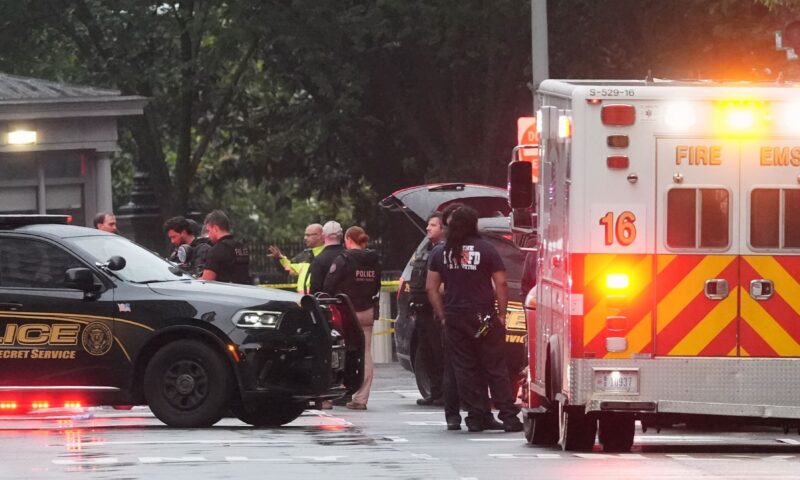 Suspect shot dead near White House after firing at security checkpoint