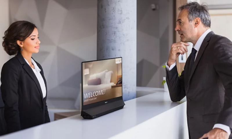 This is the world’s first dual-sided monitor with recto verso displays — Philips sticks two full HD panels back-to-back