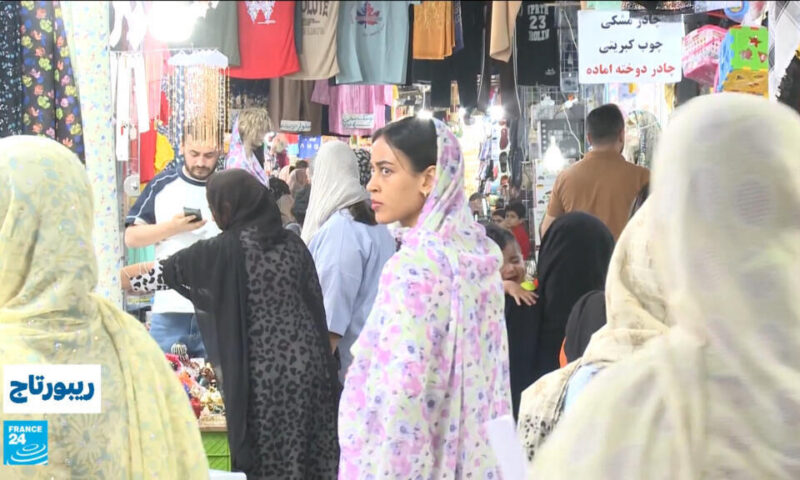 إيران: في بندر عباس.. سوق يختنق وسفن عالقة في هرمز وسكان بين الخوف والانتظار
