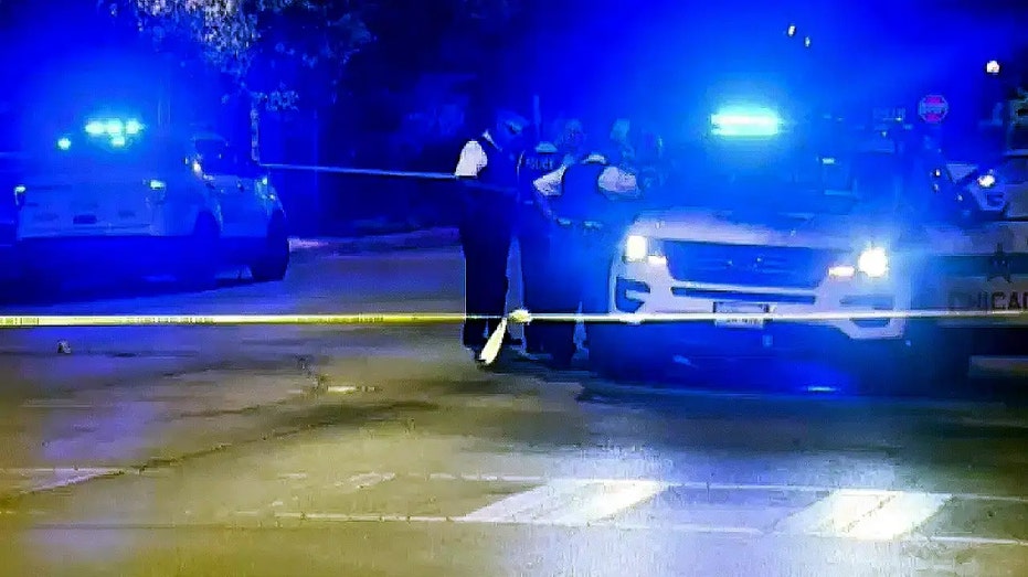 Chicago sees at least 25 shot over Memorial Day weekend as police cancel officers’ days off