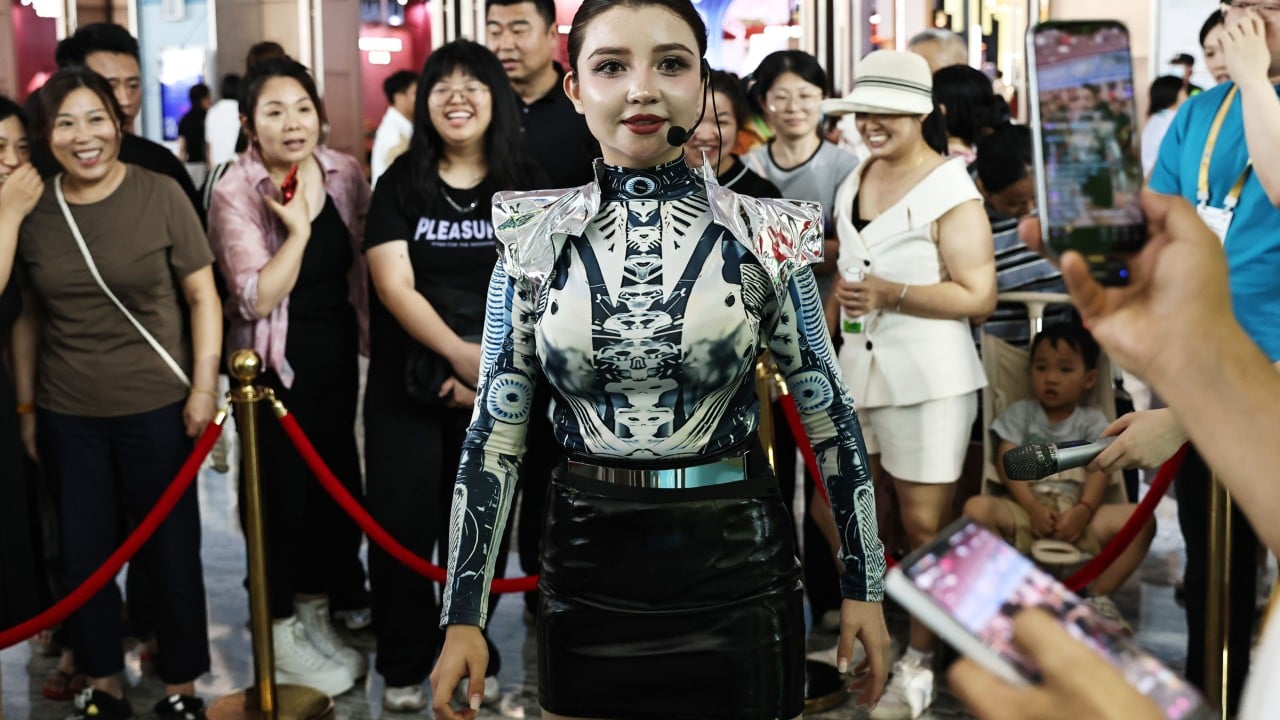Less than 10% of Chinese public worried about AI destroying jobs: survey