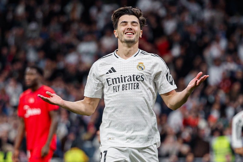 إبراهيم دياز يشكر أنصار ريال مدريد