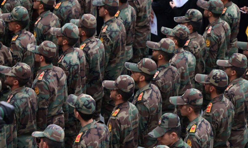 الحرس الثوري يهدّد واشنطن بـ”ردّ حاسم” في حال تكرار الهجمات