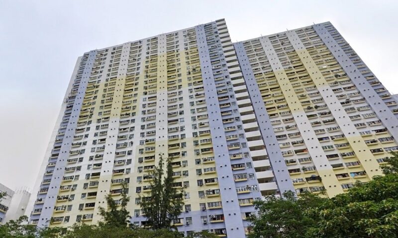 Man falls to death from flat amid dispute with wife, son over education expenses