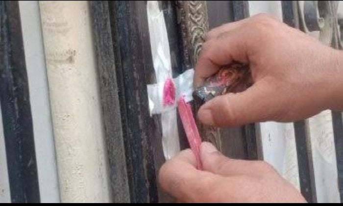 غلق مركز غير مرخص لعلاج الإدمان وتحرير 23 إنذارًا خلال حملة رقابية بنجع حمادي