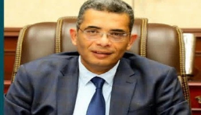 محافظ البحر الأحمر يتفقد مشروع إنشاء 720 وحدة سكنية بالغردقة
