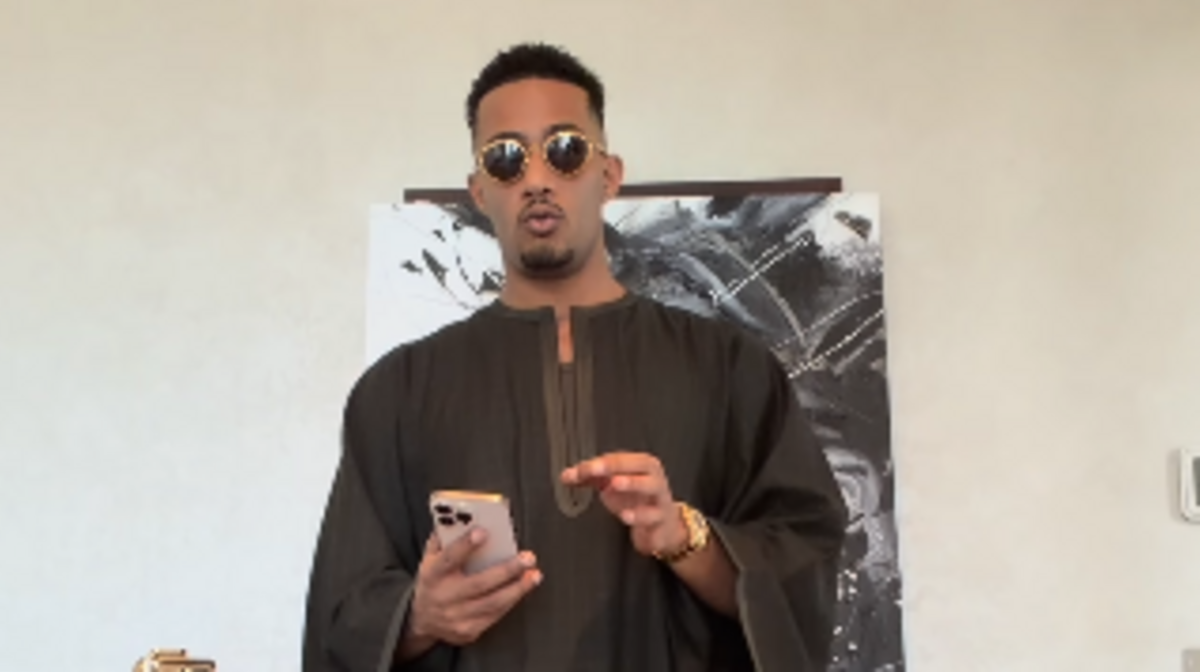 بعد أزمة “الجلباب الصعيدي”.. محمد رمضان يطلق تحدي المليون جلابية
