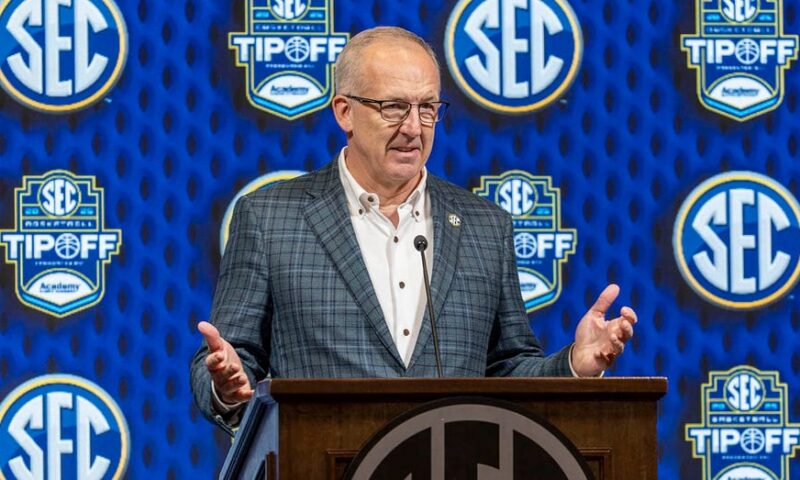 Greg Sankey makes it clear that SEC didn’t start the 16-team CFP format discussion, that’s on the Big Ten