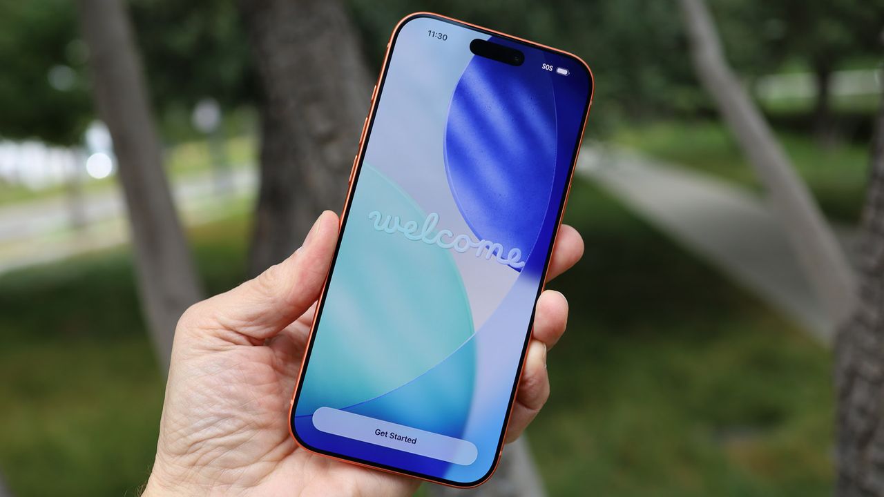 Apple, Samsung, and Google phones are all on sale for Memorial Day — these are the 12 best deals from Amazon, Verizon, T-Mobile, and others today