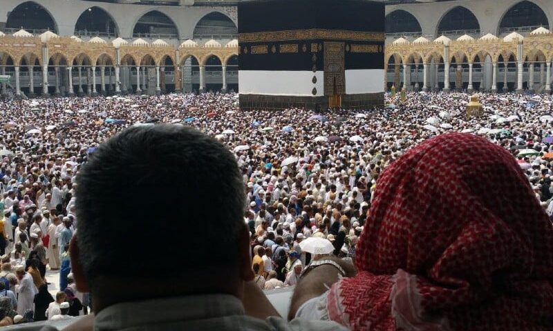 الوفد الرسمي للحج يتفقد إيواء المغاربة