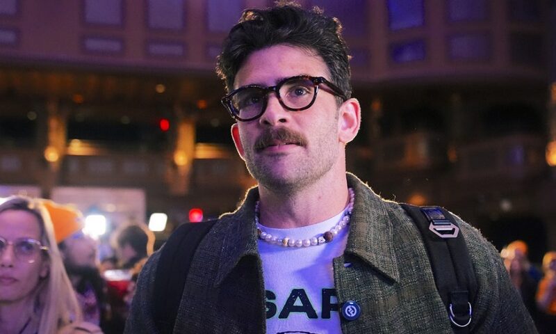 Far-left streamer Hasan Piker mocks shooting near White House, pokes fun at Trump’s ballroom