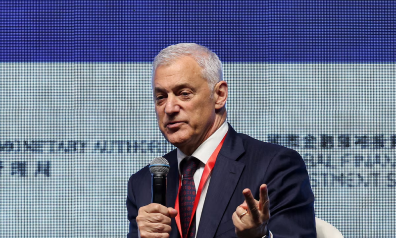 StanChart CEO Bill Winters apologises for ‘upset caused’ by AI comments