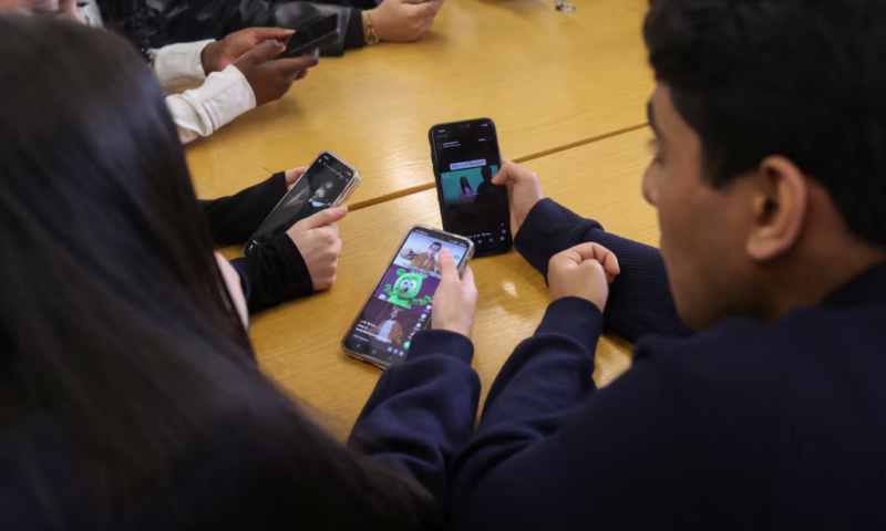 Social media as bad for children as smoking, British doctors say