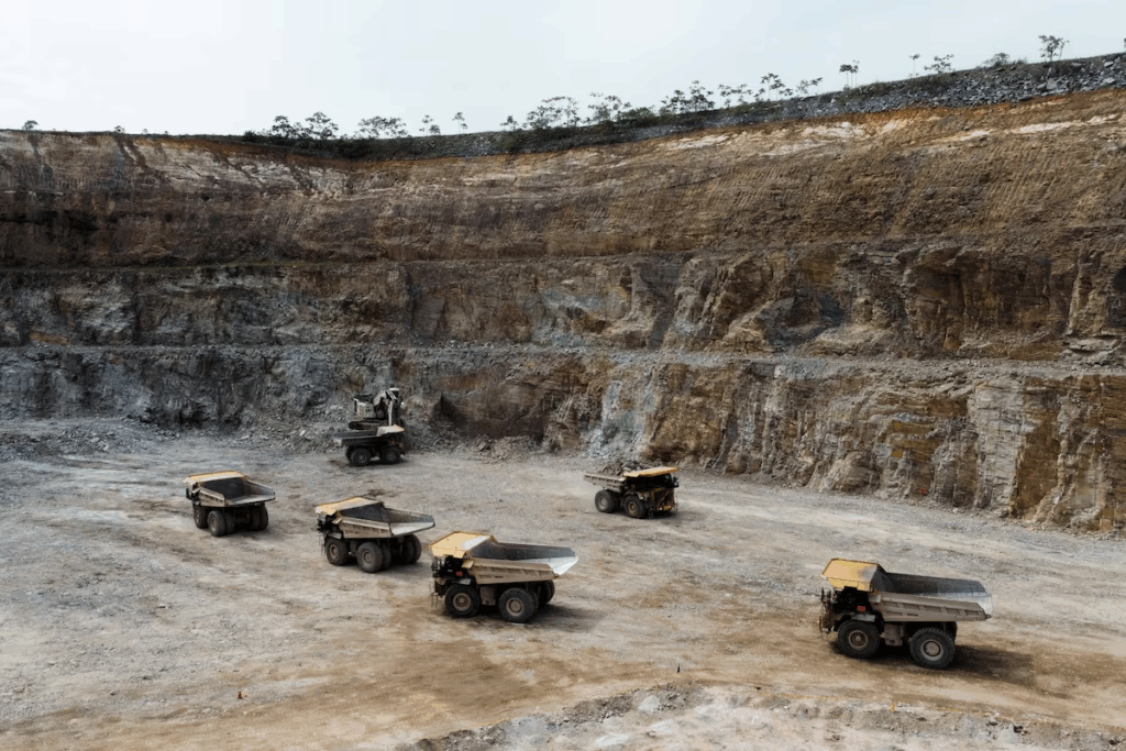Government backs hybrid model for Ghana’s extractive sector, rejects move to shut out foreign investors