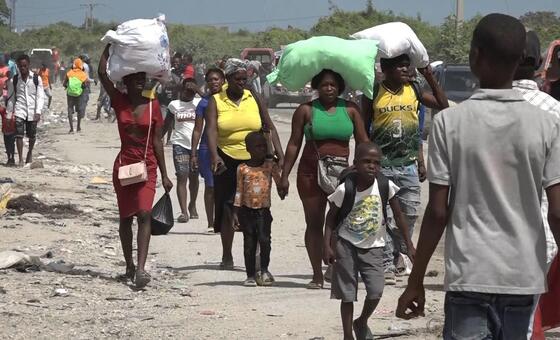 30,000 people flee fresh violence in Haiti as hunger crisis deepens