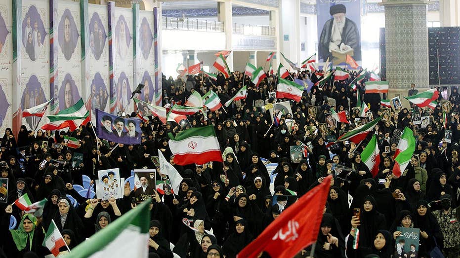 Iranian regime critic warns Trump deal could be ‘lifeline’ for regime, claims people are ‘nervous’