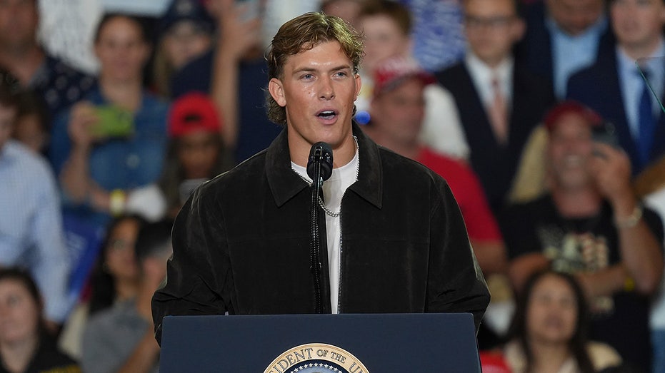 Emmanuel Acho says it was ‘pretty stupid’ for Jaxson Dart to introduce President Trump