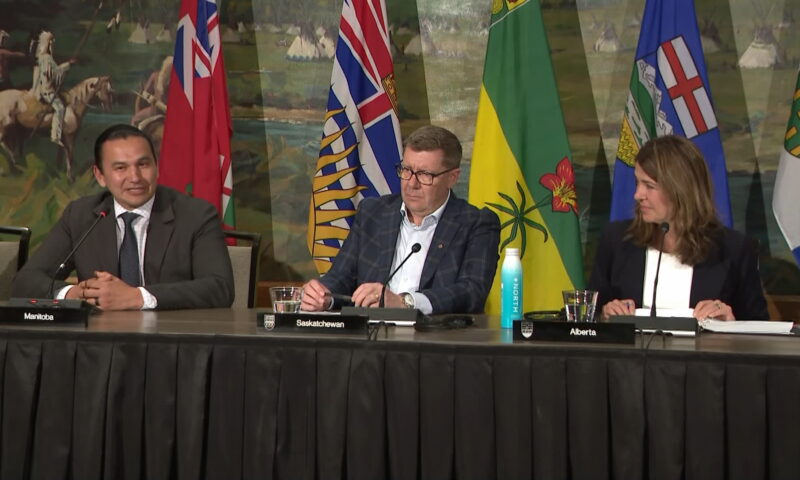 Premiers of Alberta, Manitoba spar over need to consult with First Nations