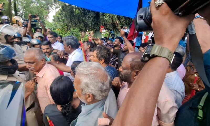 Pariyathukavu anti-eviction protest put on hold after Kerala HC order; M.V. Govindan says UDF attempted ‘mini Muthanga’
