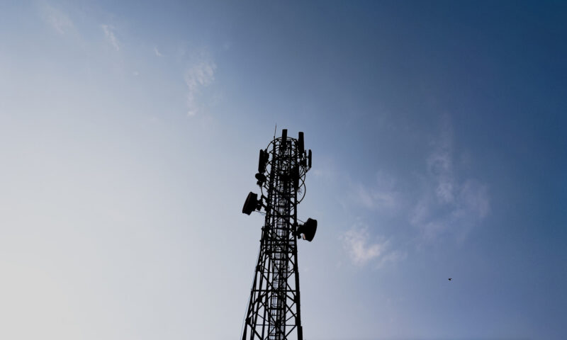 AT&T, T-Mobile, and Verizon join forces to eliminate mobile coverage dead zones