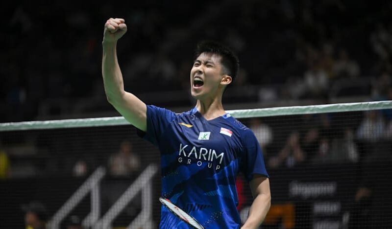 Home favourite Loh Kean Yew advances to Singapore Badminton Open semis