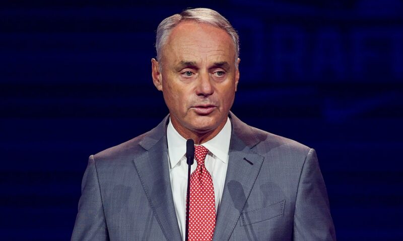 MLB owners counter players’ union’s proposal with salary cap for first time since 1994-95 strike