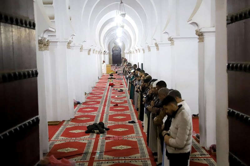 “وسطية” تختار الخطاب الديني الهادئ