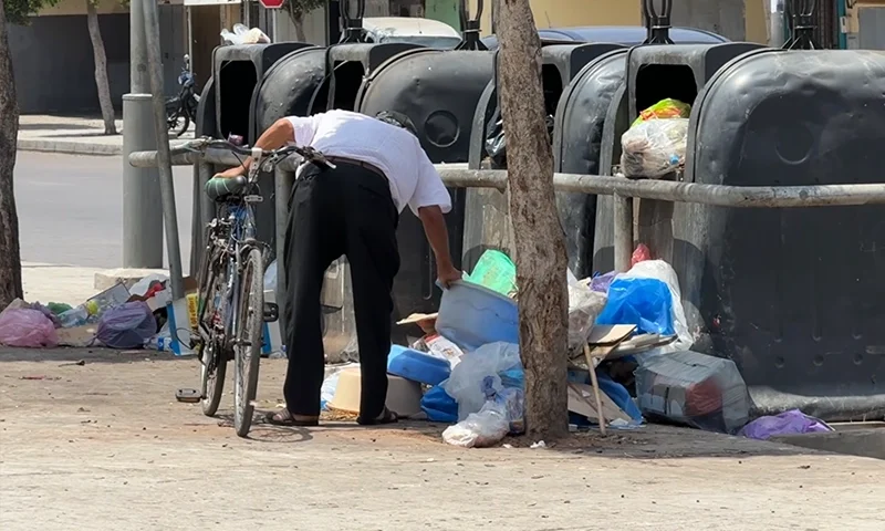 التخلص العشوائي من أزبال العيد