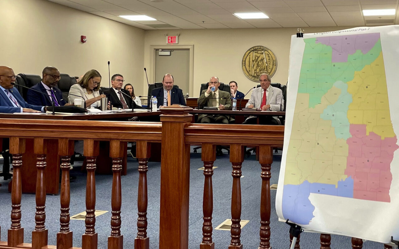 Federal court blocks Alabama’s midterm gerrymandering plan, a blow for Republicans