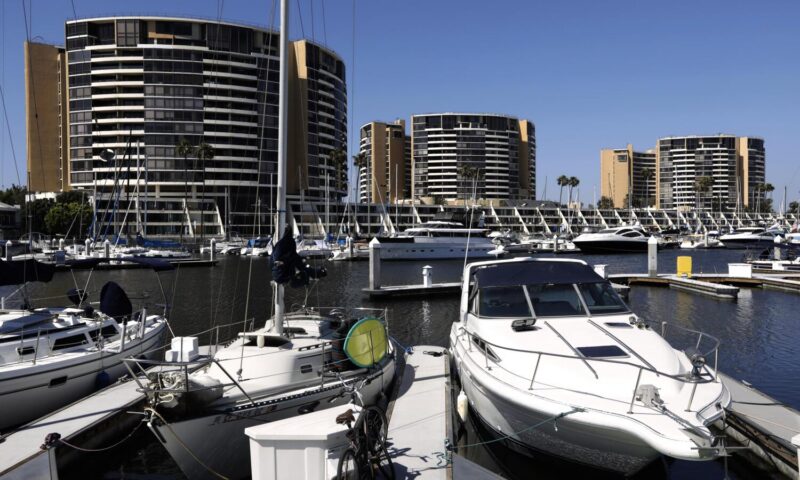 L.A.’s surging real estate prices have cooled, so why is nobody buying condos?