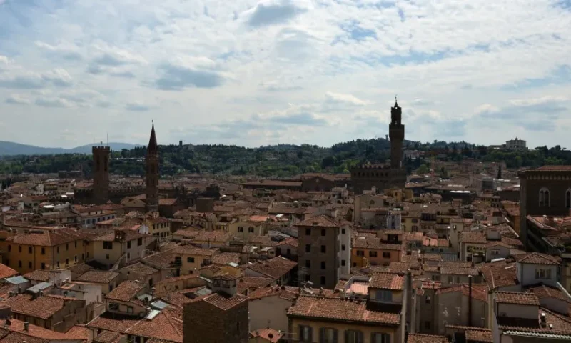 How Florence has banned new tourist lets beyond the historic centre