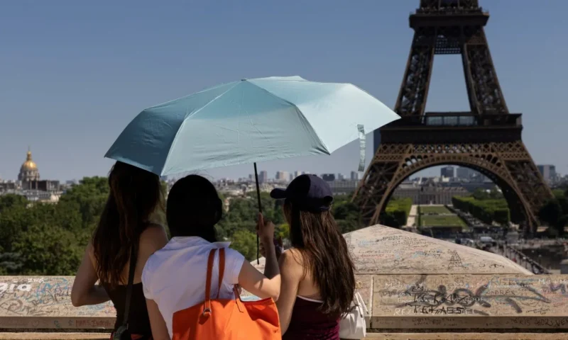 La Belle Vie: Surviving the heatwave in Paris and living in tiny apartments