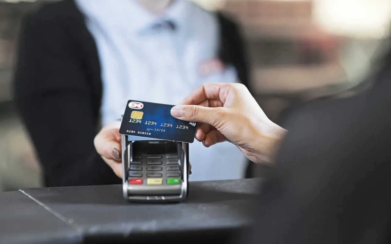 Can you still buy things in Denmark if payment service Nets is down?