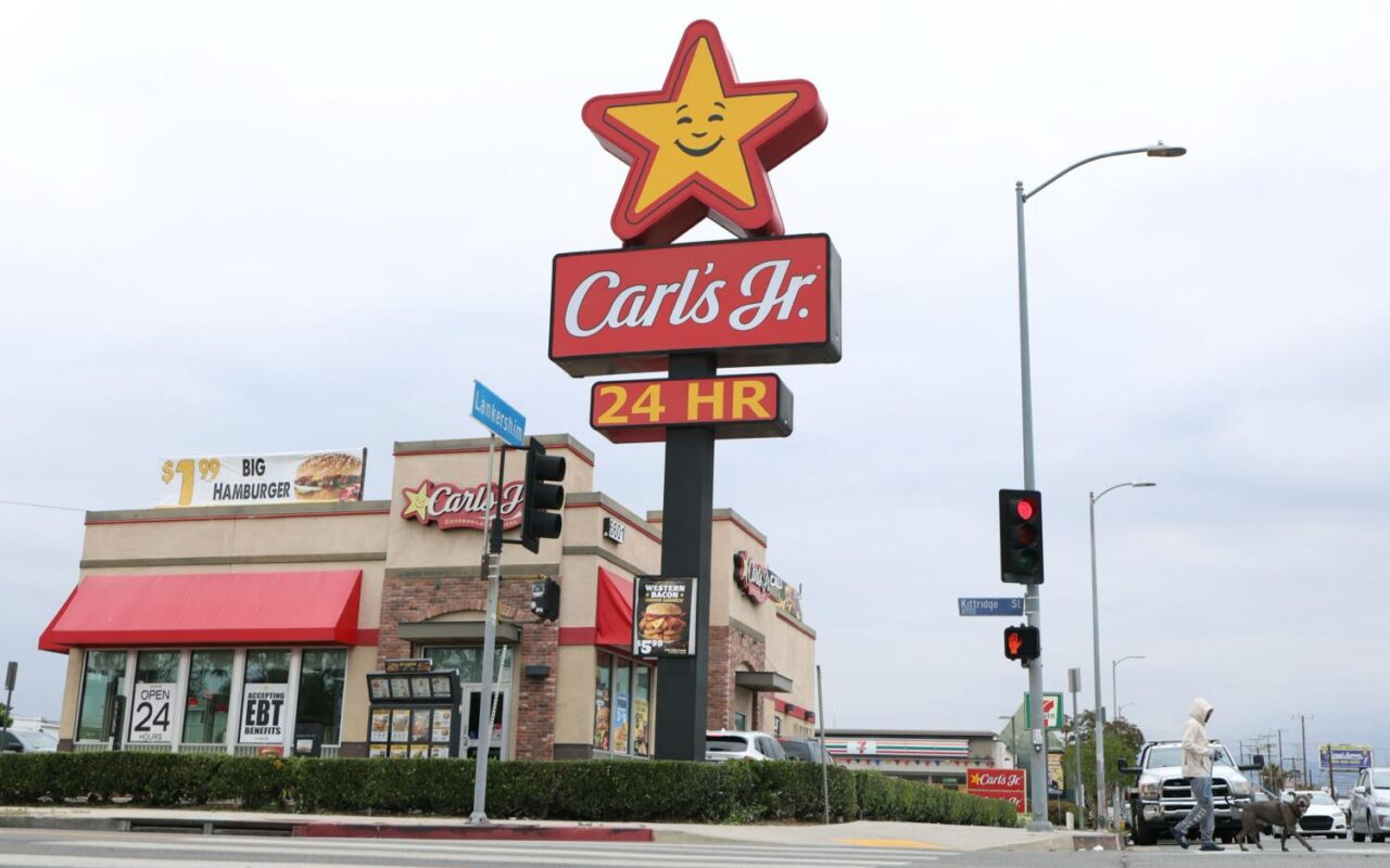 Struggling Carls Jr. franchisee plans to close 10 and sell 49 California locations