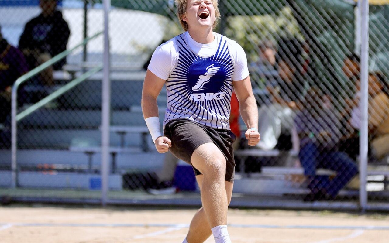Shotputter Lawrence Kensinger breaks 53-year-old record at City championships